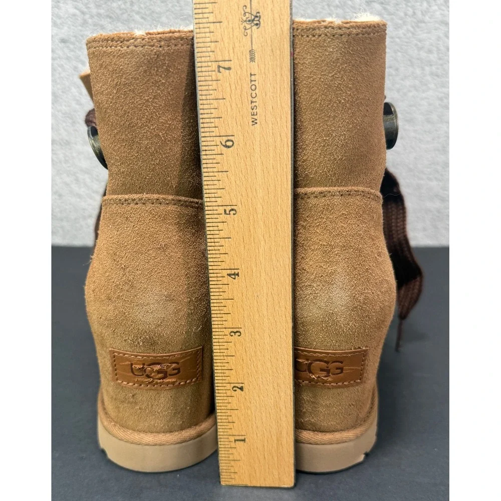 UGG Wedge Boots Women Sz 7.5 Chestnut Brown Suede Shearling Femme Lace Up Ankle